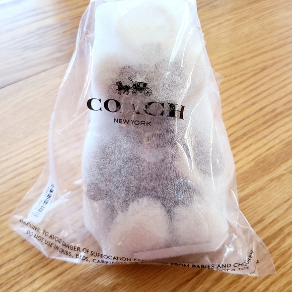 🔥FIRE SALE🔥🧸👜 NWT‼️ Coach Bear Bag Charm in Iconic Signature Canvas Print - Picture 4 of 5